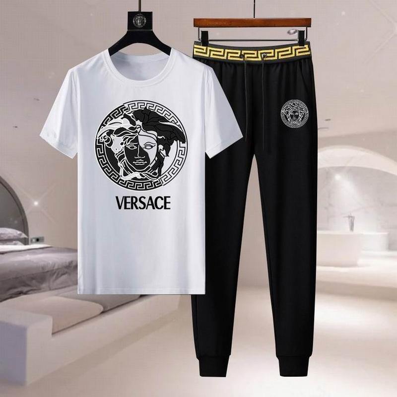 Versace Men's Suits 431